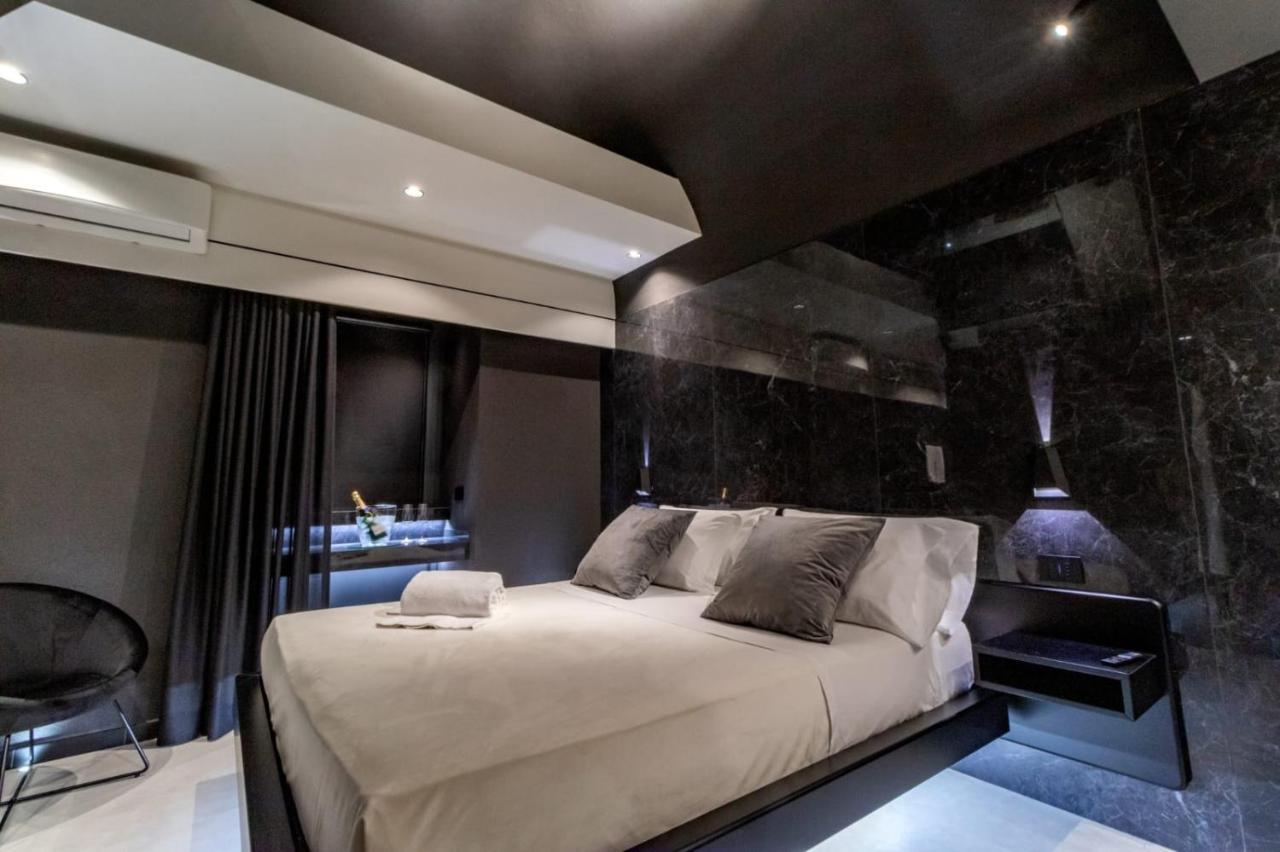 4 Suites " Unconventional Living Rooms " Catânia Exterior foto