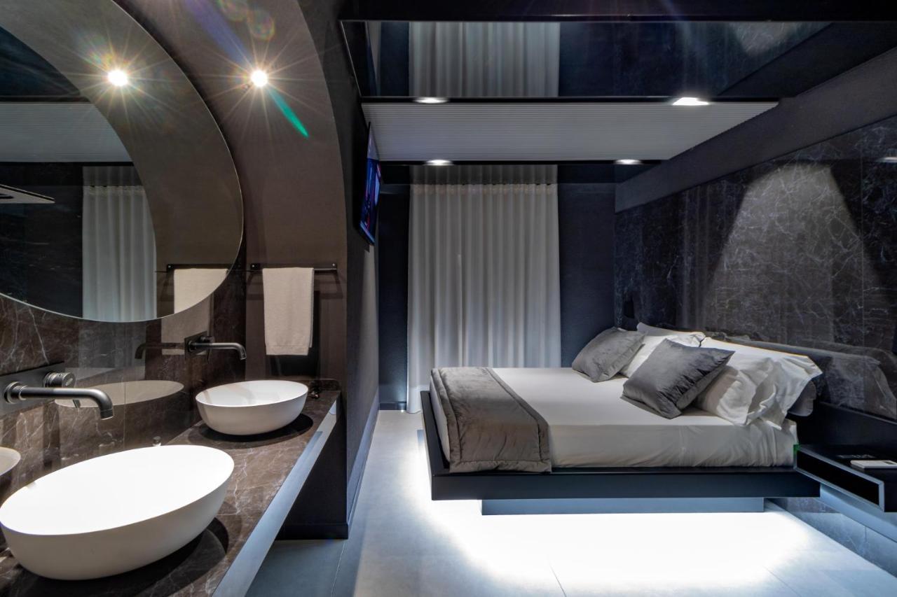 4 Suites " Unconventional Living Rooms " Catânia Exterior foto